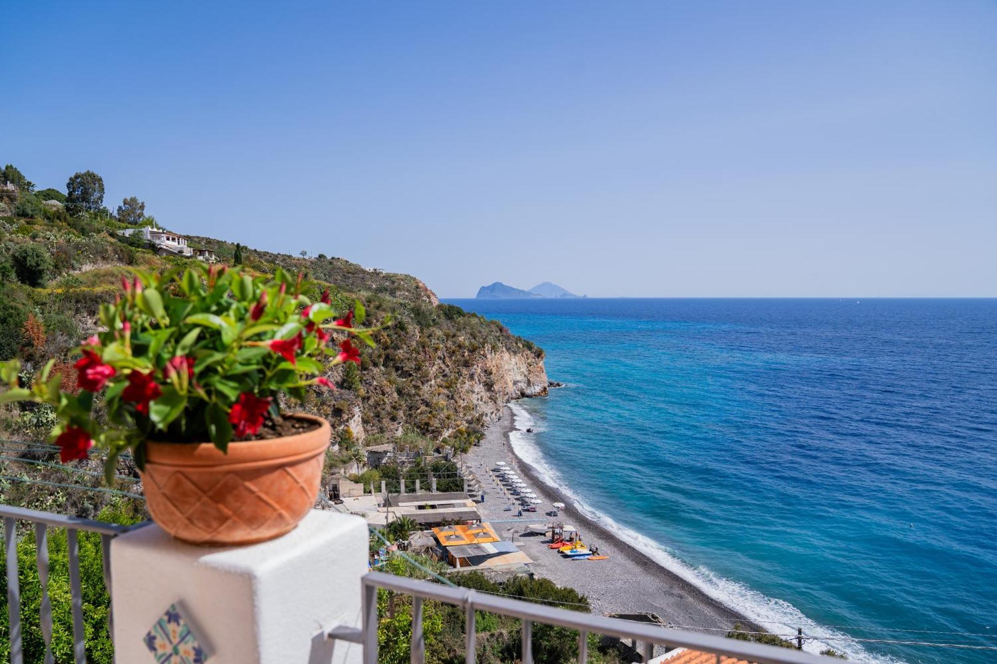 Casa Serena Липари Экстерьер фото